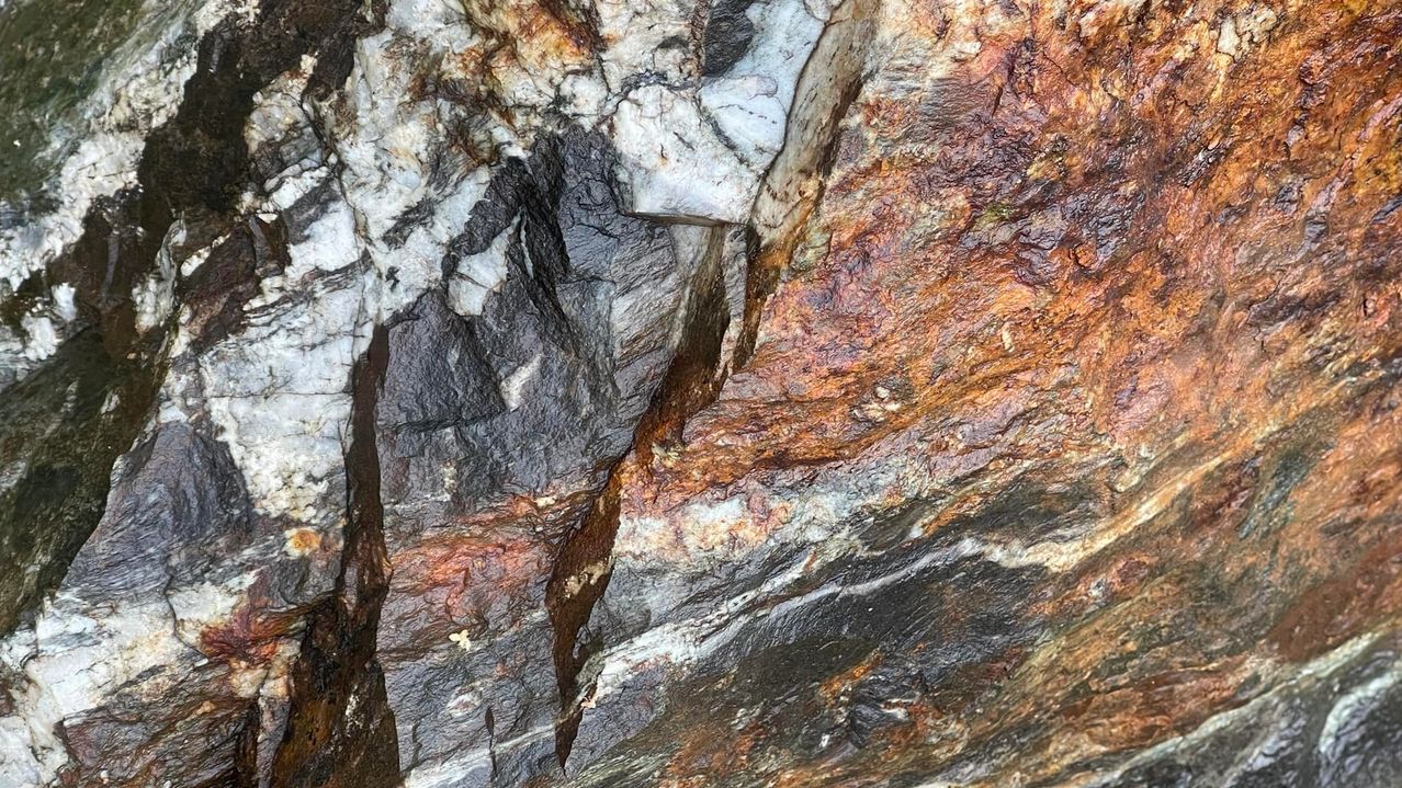 Close-up of exposed rock at Bukit Dinding.